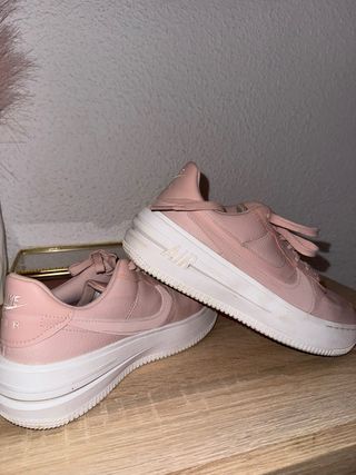 Deportivos Nike Air Force 1 Rosa