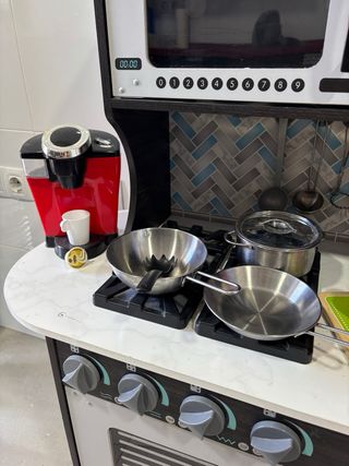 COCINA XL DE JUGUETE con complementos.