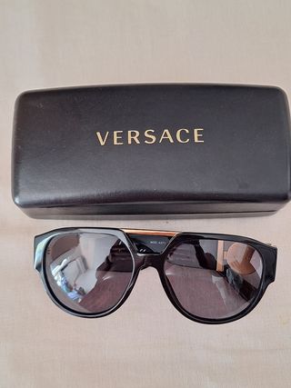 Gafas Versace Negras y Doradas