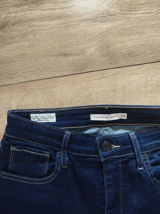 Levi's Mujer 721 High Rise Skinny 29