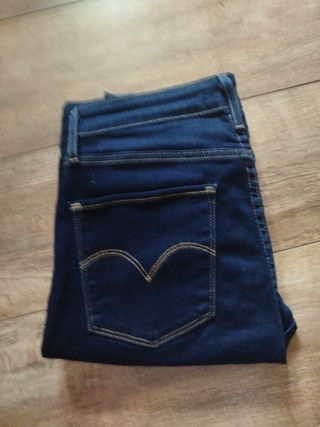 Levi's Mujer 721 High Rise Skinny 29