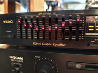TEAC EQA-6 Ecualizador Gráfico