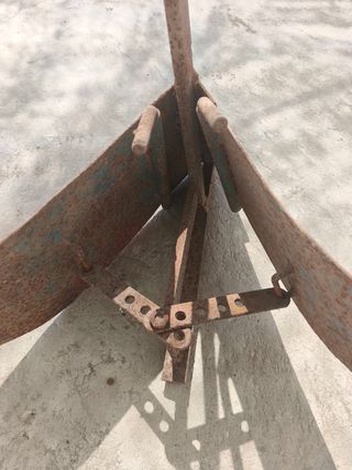 Piezas de hierro antiguas para motocultor