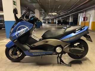 YAMAHA TMAX 500