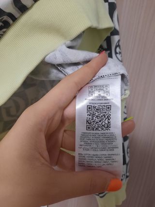 Maglia bianca e nera