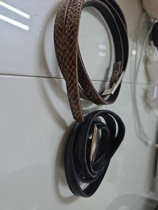 Cinturones piel serpiente y azul