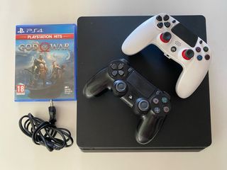 PS4 Slim Negra + God of War