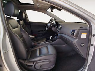 Hyundai IONIQ Style Hybrid