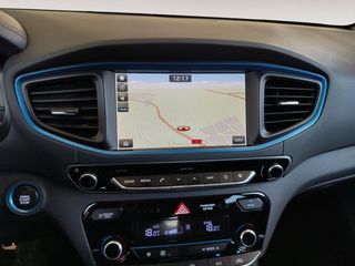 Hyundai IONIQ Style Hybrid