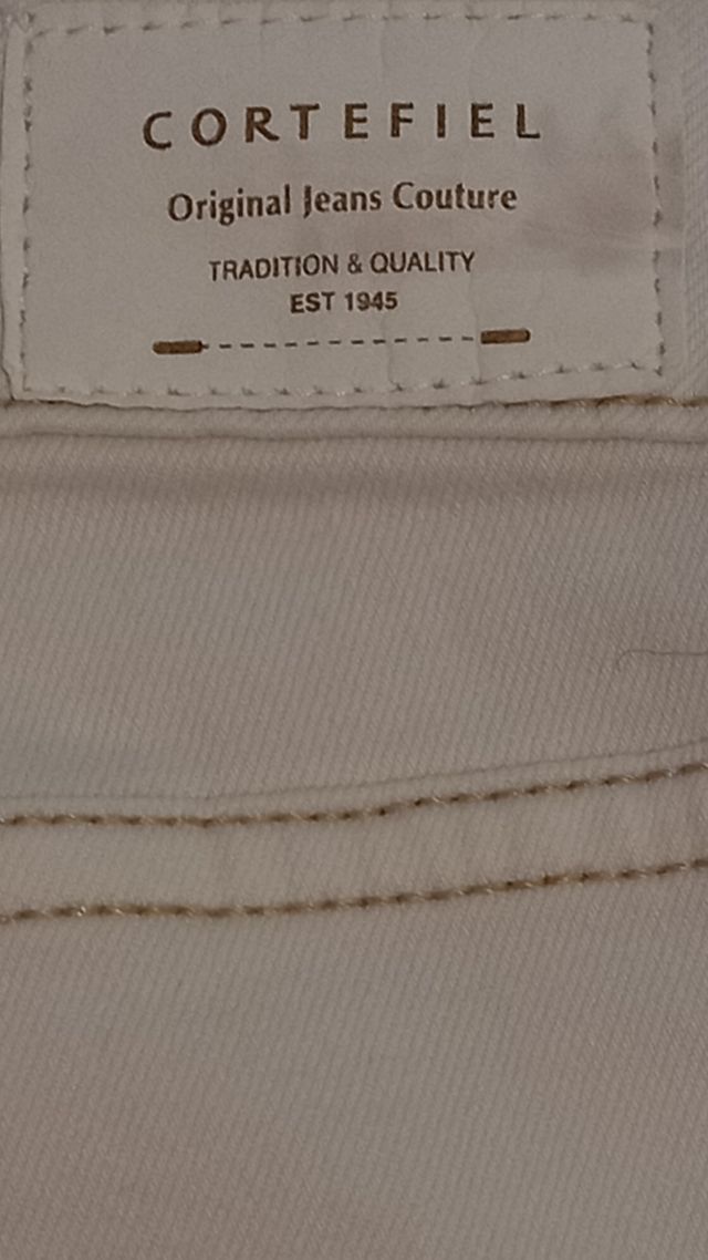 Vaquero Cortefiel Beige