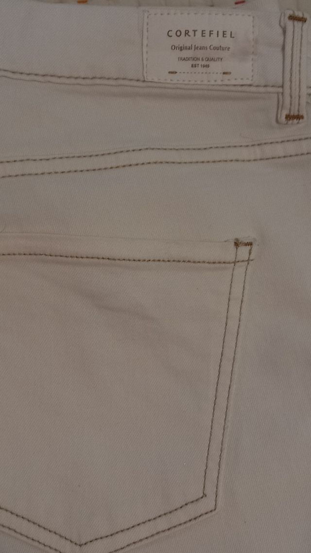 Vaquero Cortefiel Beige