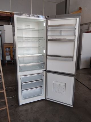 Nevera Siemens 2m Alto x 70cm Ancho