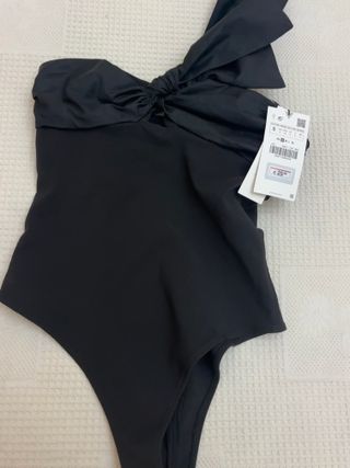 Body Zara negro talla S con lazo