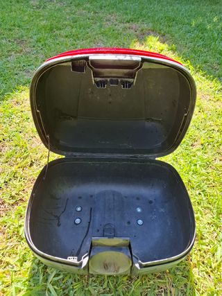 Baúl Daelim para moto