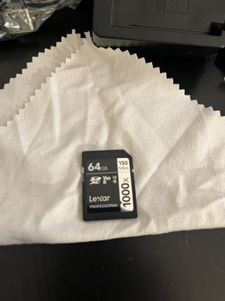 Cámara evil Nikon Z50 + Accesorios