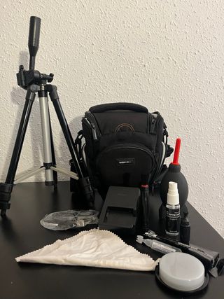 Cámara evil Nikon Z50 + Accesorios