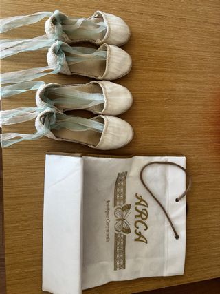 2 Vestidos de Arras Niña Blancos y Azules