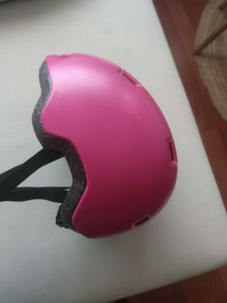 Casco de bicicleta rosa
