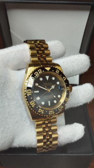 Reloj Seiko Mod GMT-Master II Bruce Wayne Dorado