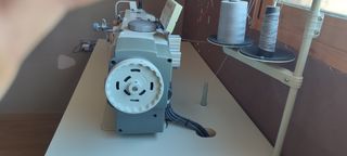 Máquina de coser triple arrastre Daesma