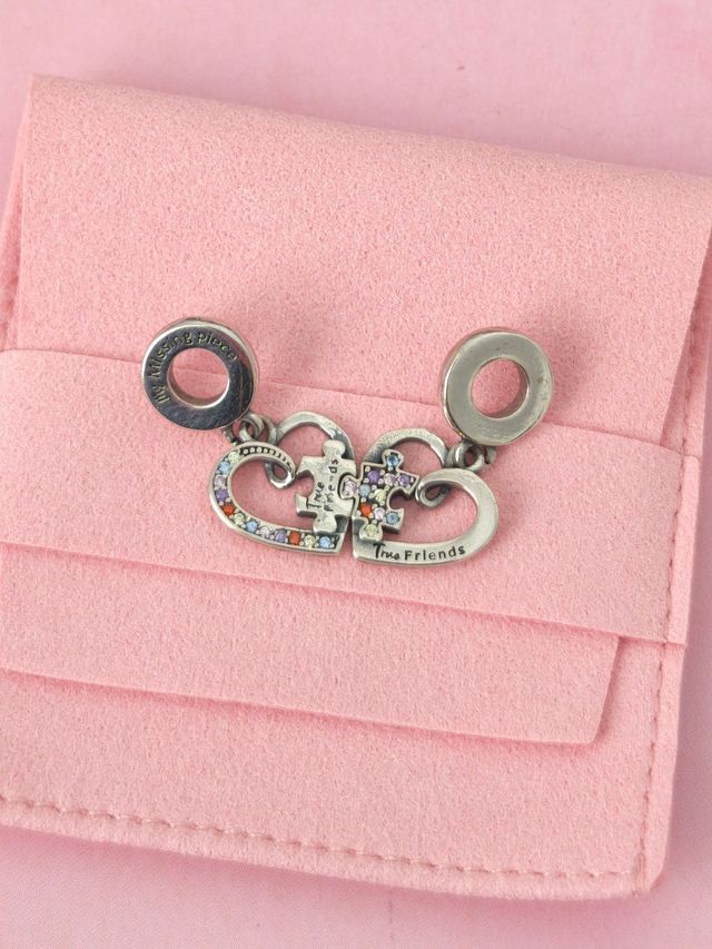 2 Colgantes Corazón Amigas True Friends