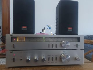 Amplificador JVC AS3 y Tuner con Altavoces