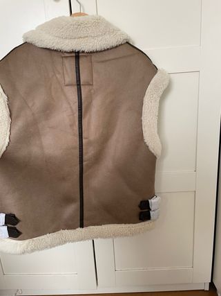 Chaleco Zara Marrón Borrego