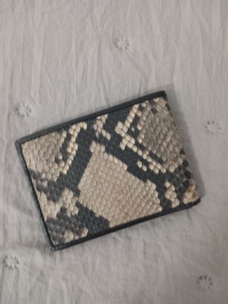 Portafoglio effetto pitone beige e grigio