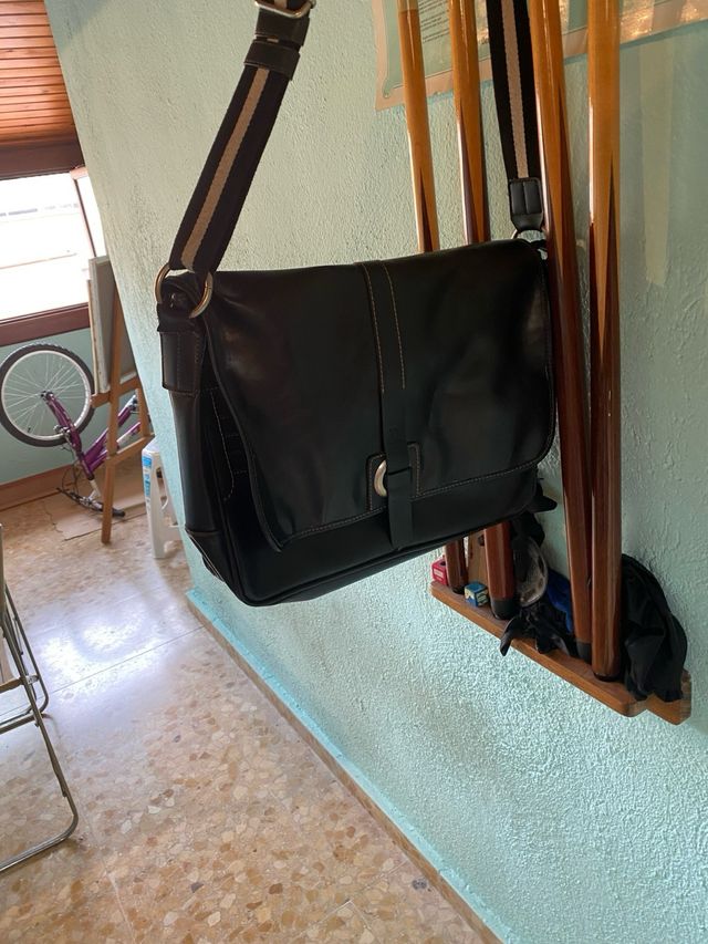 Cartera bandolera polipiel marrón 