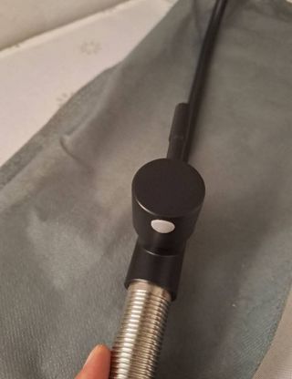 Rubinetto acqua nero