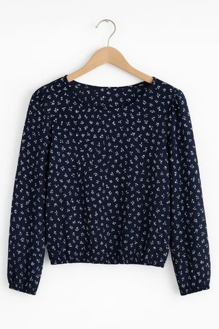 Camisa azul marino floral