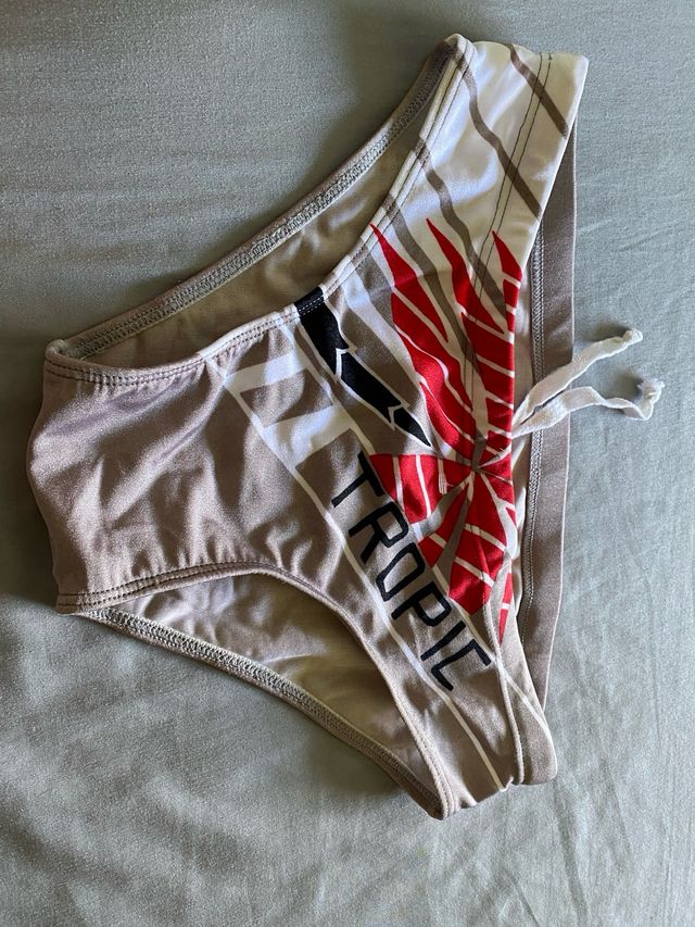 Bañador hombre gris brillante nuevo