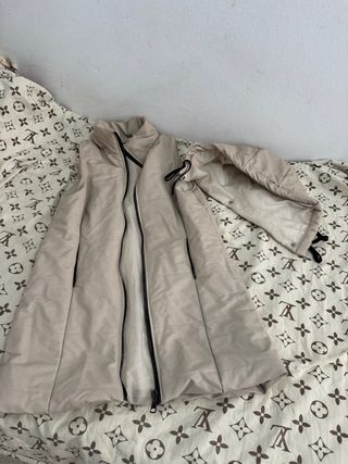 Chaleco largo beige