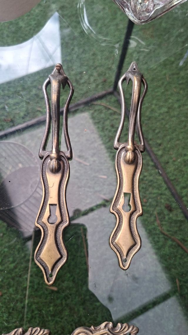 2 maniglie antiche in ottone dorato