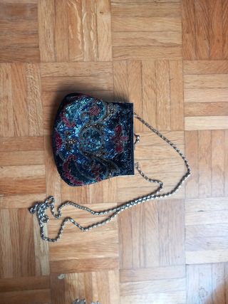 Bolso de fiesta con pedrería