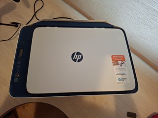 Impresora HP 2721 Blanca y Azul Marino