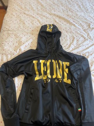 Sudadera Leone Negra con Logo Dorado