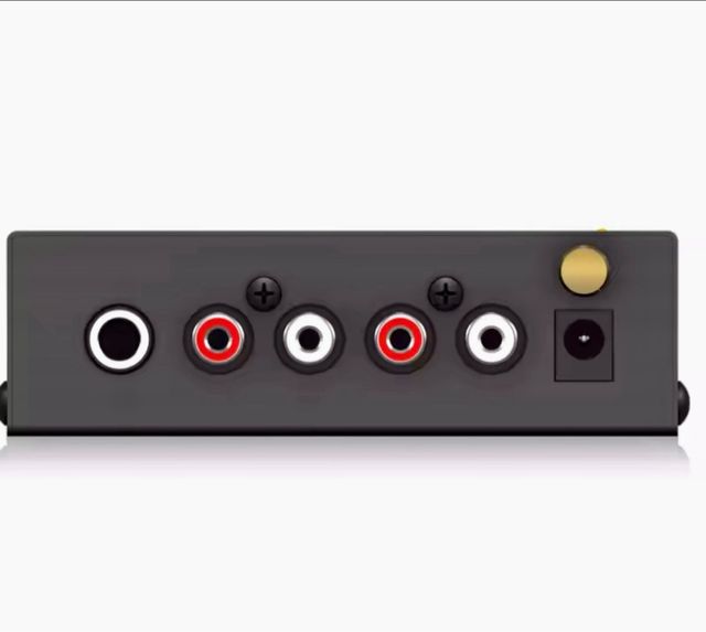 Behringer PP400 Preamplificador Phono Compacto