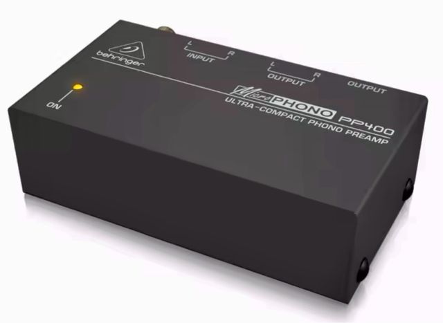 Behringer PP400 Preamplificador Phono Compacto