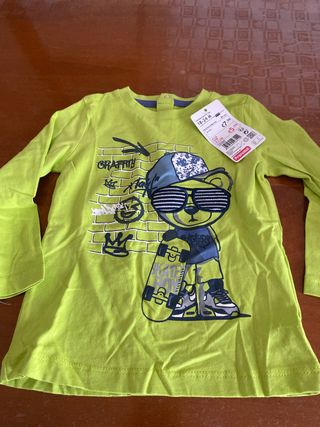 T-shirt bimbo con orso skater