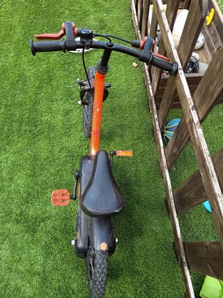 Bicicleta infantil naranja B'TWIN