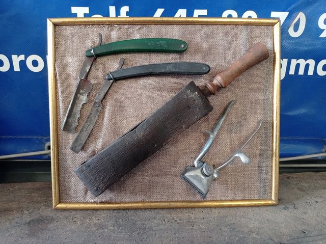 Cuadro Herramientas Peluquero Antiguas