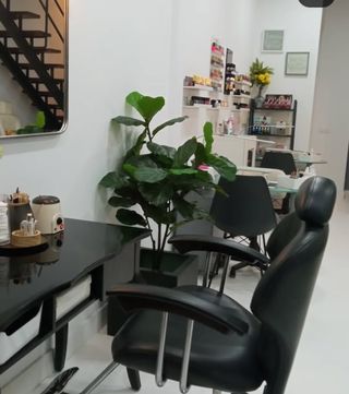 Conjunto tocador. Estética. Espejo, sillón y mesa.
