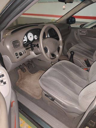 Chrysler Voyager 2002