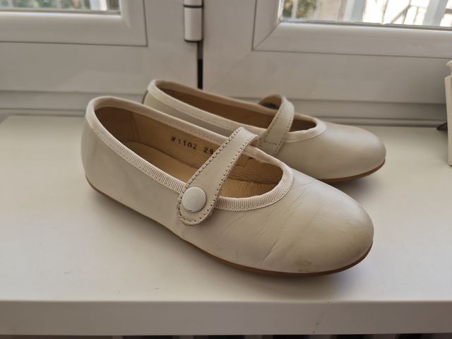 Merceditas ceremonia niña talla 28 Pisamonas beige