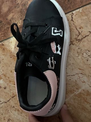 Zapatos Karl Lagerfeld negros y rosas