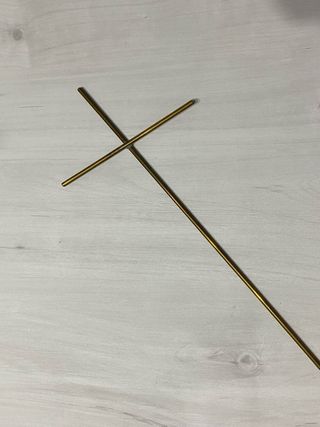 CRUZ DE METAL PARA NIÑO JESÚS / SANTO