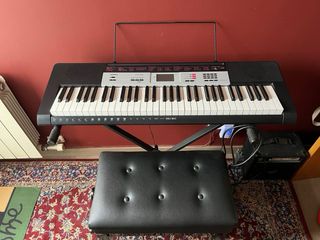Piano Casio CTK-1500 + Banqueta