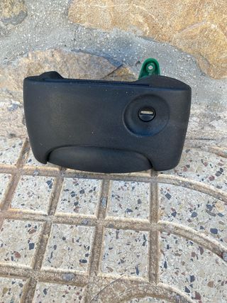 Maneta Exterior derecha Kangoo