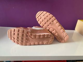 Deportivas Nike Rosa Satinadas